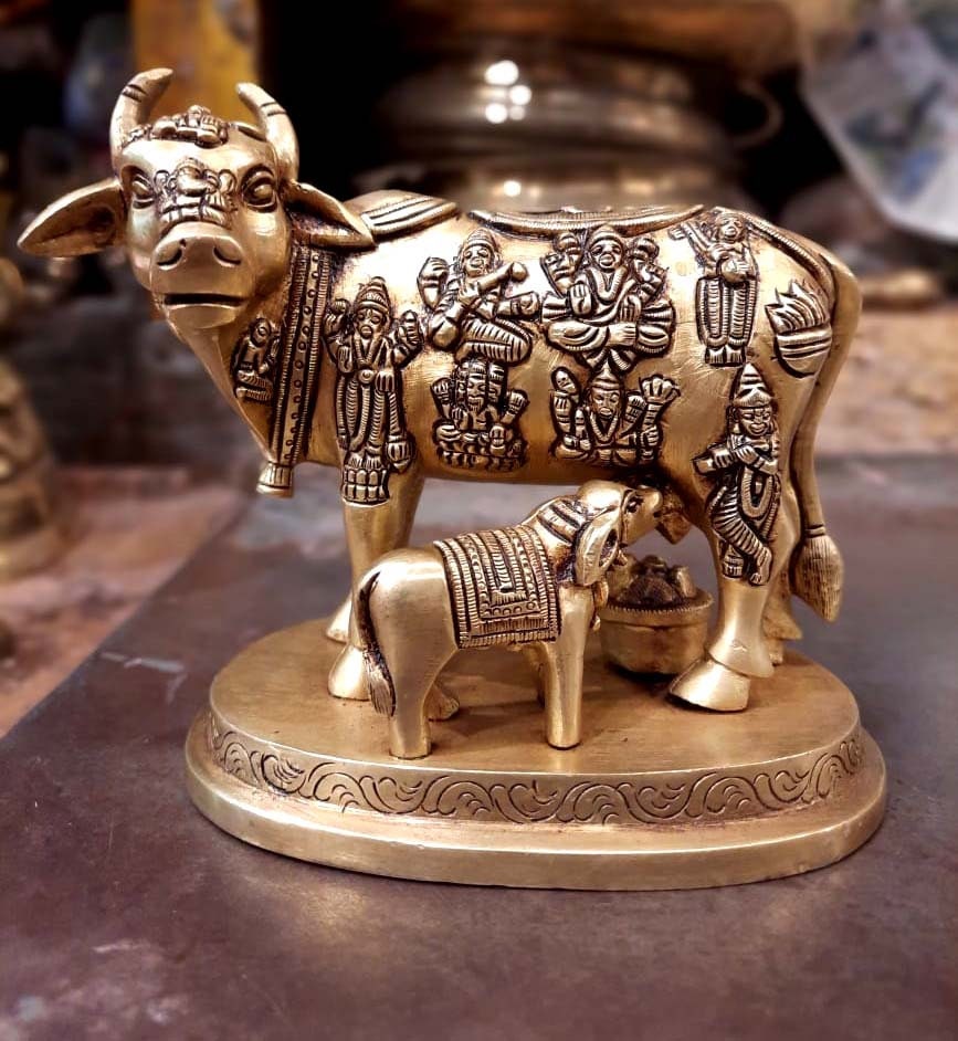 Bronze gift idol, Kamdhenu Cow and Calf Figurine Decorative Gift Item Bronze Statue, Gomatha Idol