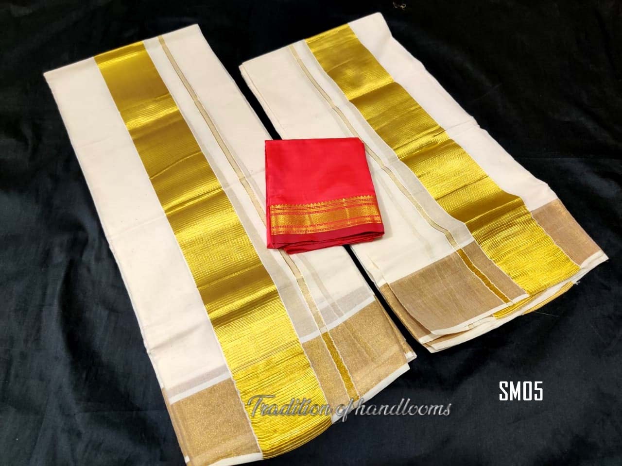 Women&#39;s Cotton Kerala Kasavu Set Mundu with Blouse Material / Indian traditional women clothing/ Handmade designs, Vishu Special Dress