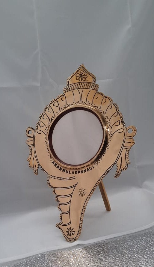 Aaranmula Kannadi / Metal Mirror Aranmula / World famous Handmade / Traditional Conch Model, Shanku design