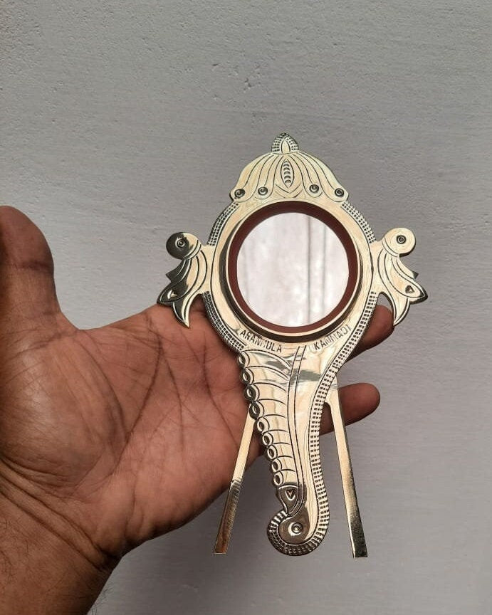 Aaranmula Kannadi / Metal Mirror Aranmula / World famous Handmade /Traditional Conch Model, Shanku design, Divine mirror with Hologram stamp