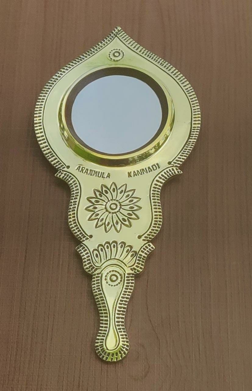 Original Aranmula Mirror/ Aaranmula Kannadi Handmade/Astamangalya Valkannadi, Magic Metal Mirror, Home decor, Traditional, Divine