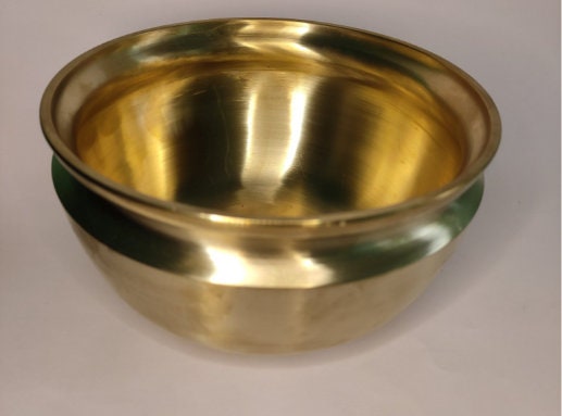 Vana Chatti, Vengala Chatti Cooking, Serving Vengala Paruppu Uruli,Vengala Panai Paruupu Uruli ,Vanai,Bronze utensil,Curry Pot,Vennaichatti