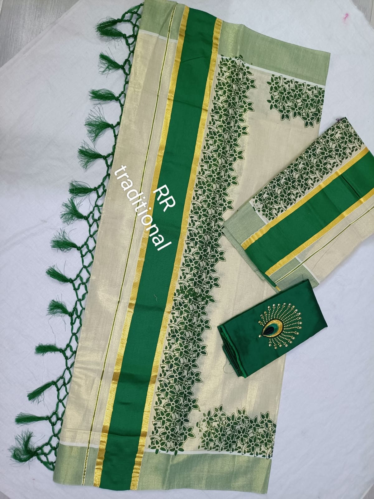 Kerala Golden Tissu flower printed kunjalam set mundu with Blouse material or ready to wear blouse Kerala, Onam, Vishu,Birthday