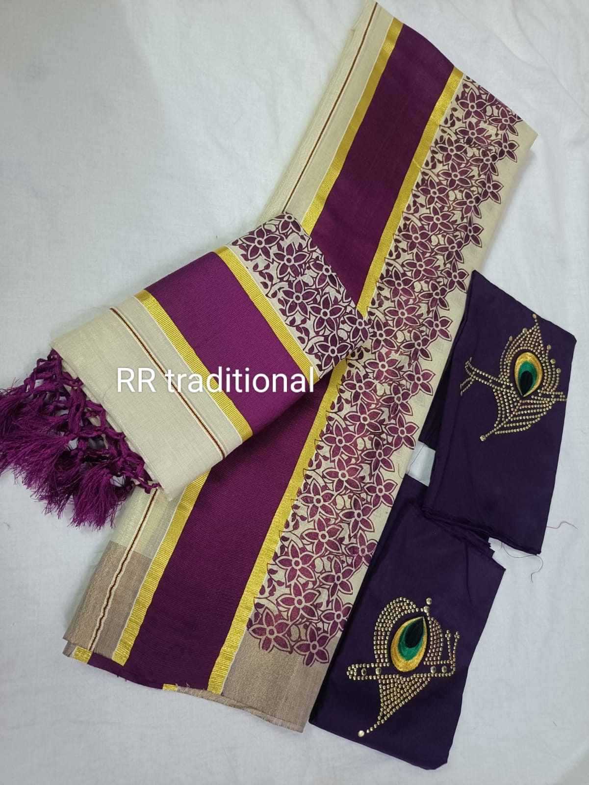 Kerala Golden Tissu flower printed kunjalam set mundu with Blouse material or ready to wear blouse Kerala, Onam, Vishu,Birthday