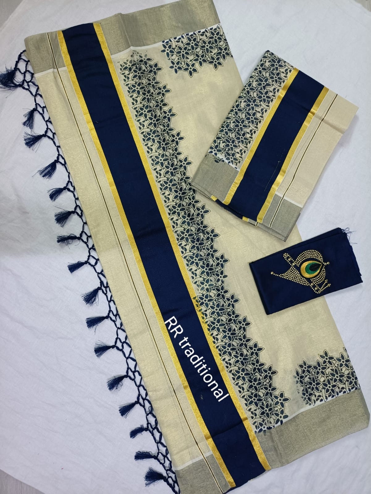 Kerala Golden Tissu flower printed kunjalam set mundu with Blouse material or ready to wear blouse Kerala, Onam, Vishu,Birthday