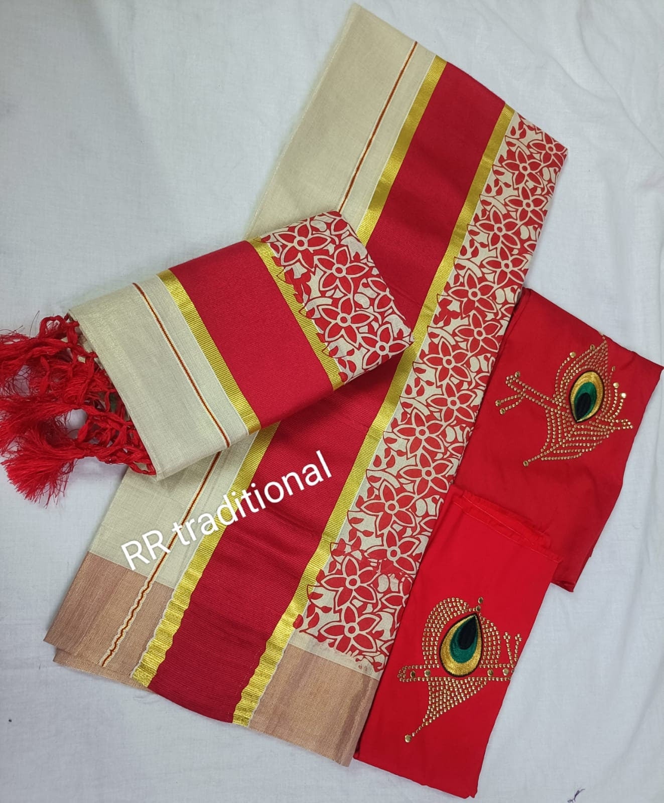 Kerala Golden Tissu flower printed kunjalam set mundu with Blouse material or ready to wear blouse Kerala, Onam, Vishu,Birthday