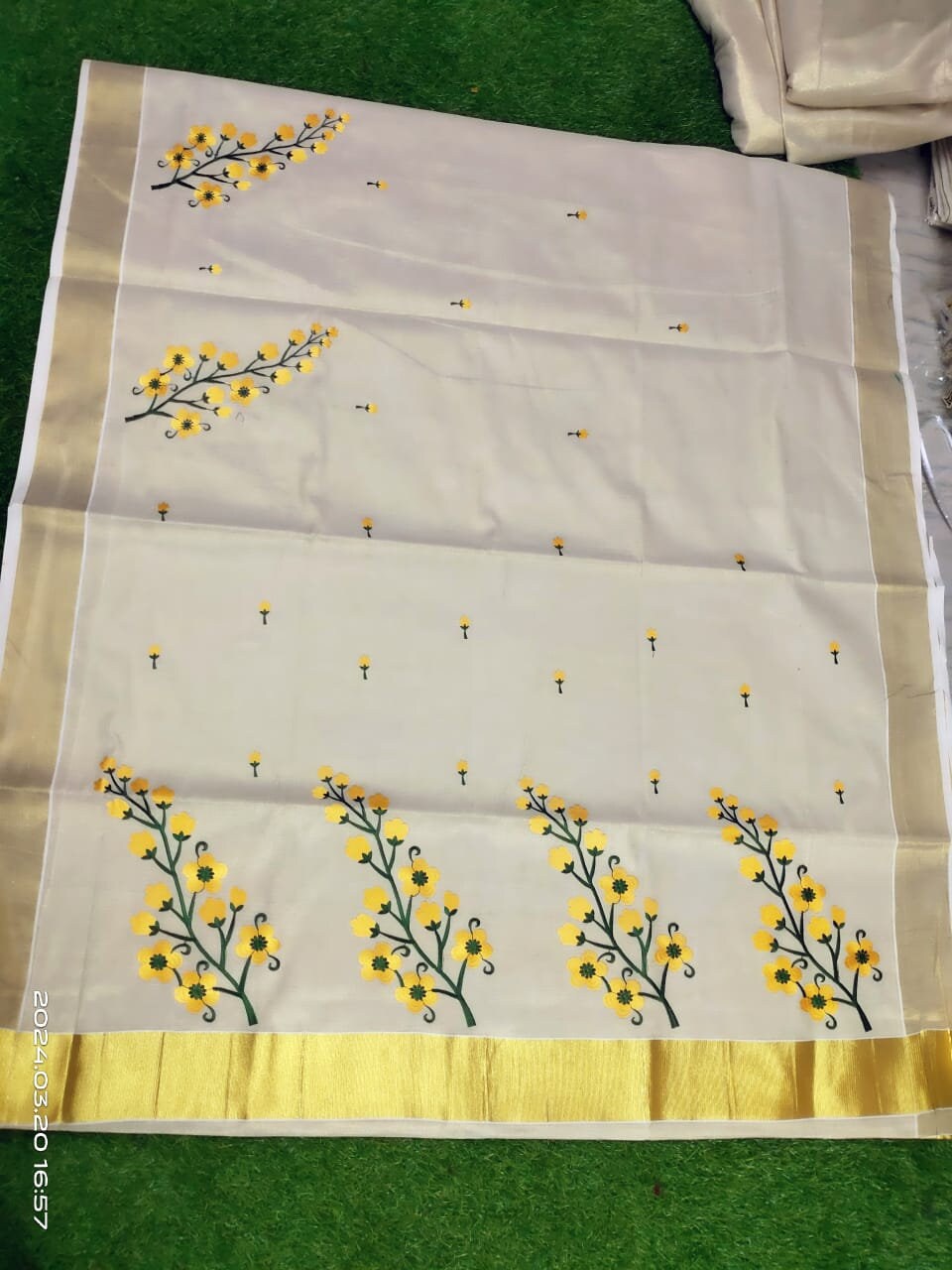 Kerala Embroidered Kanikkonna Golden Tissue Saree With  Blouse material 6.25Mtr,Kerala Saree,Vishu Saree ,Onam Saree ,Handmade Designs,Pooja